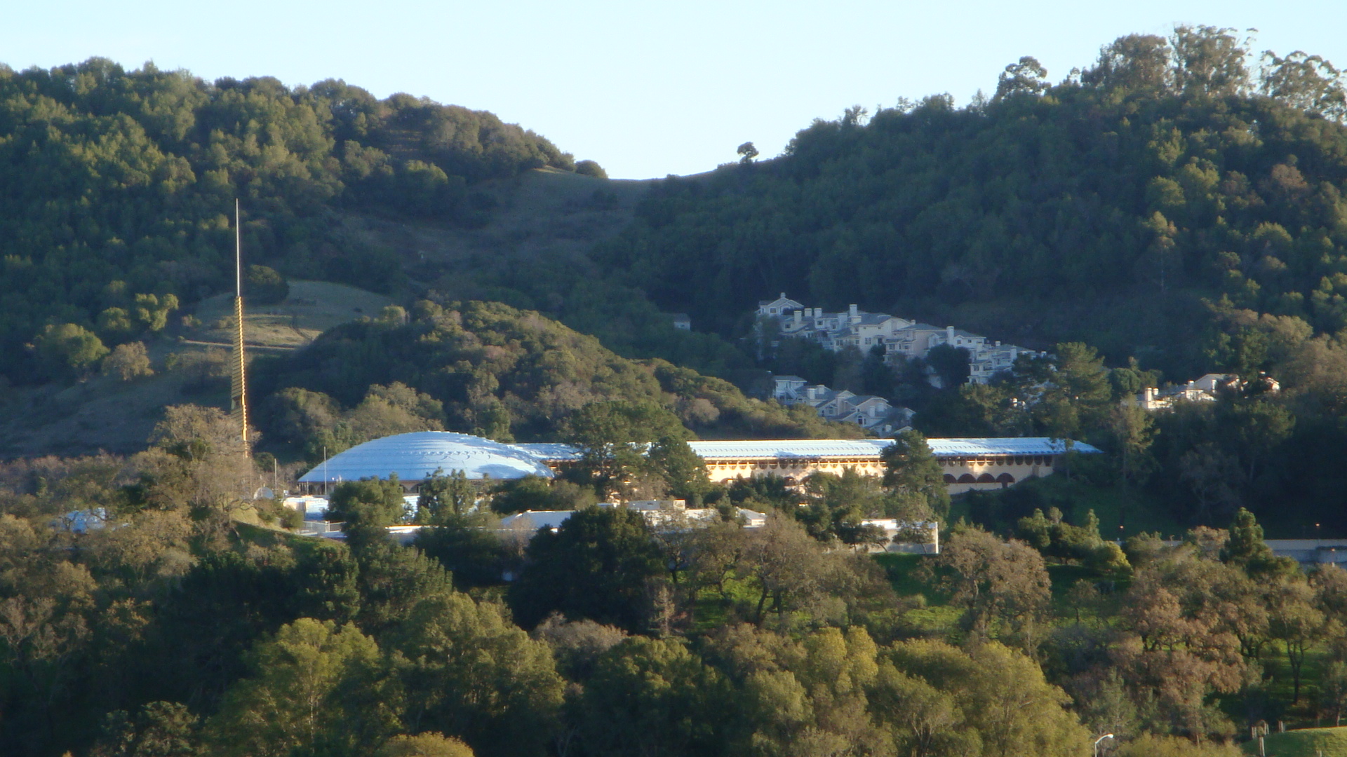 Marin County Civic Center, San Rafael. Photo: Fizbin, public domain.